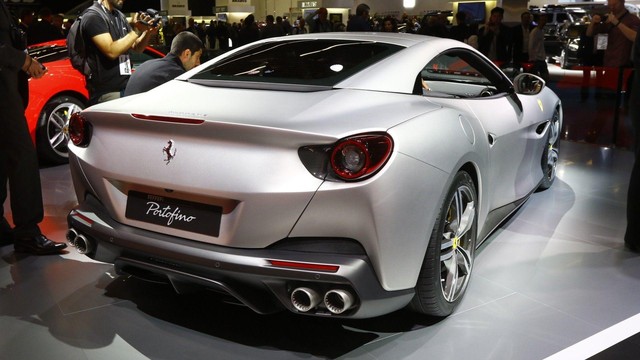 Ferrari Portofino - Siêu xe mui trần cá tính cho các hành trình khác nhau - Ảnh 12.