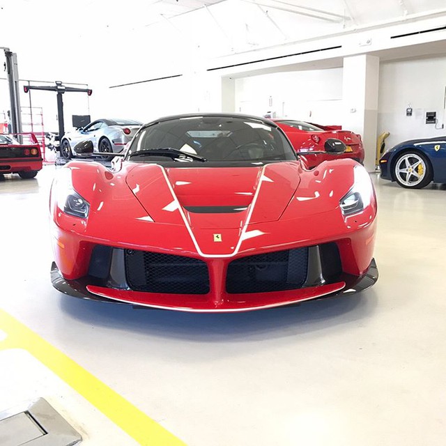 Đại gia ngành chăn đệm tậu Ferrari LaFerrari mui trần 46 tỷ Đồng - Ảnh 3.