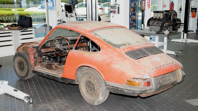 3 năm hồi sinh Porsche 901 cũ nát thành xe thể thao huyền thoại - Ảnh 2.