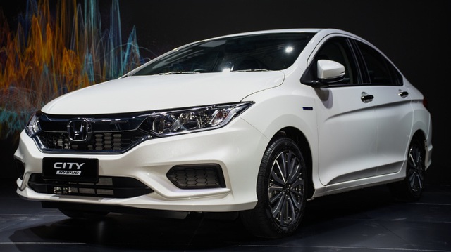 Cận cảnh Honda City 2017 phiên bản "ăn" 3,9 lít/100 km mới ra mắt Đông Nam Á