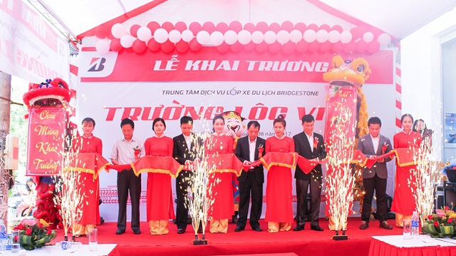 Bridgestone khai trương Trung Tâm Dịch Vụ Lốp Du lịch (B-shop) đầu tiên tại Nghệ An