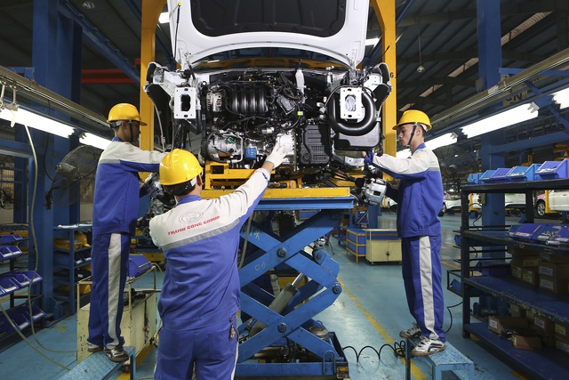 Hyundai bán được 5000 xe Elantra ở Việt Nam trong 7 tháng - Ảnh 1.