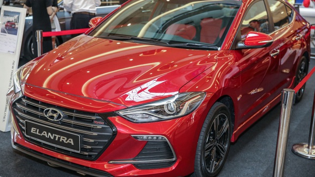 Cận cảnh phiên bản thể thao của Hyundai Elantra 2017 tại Đông Nam Á