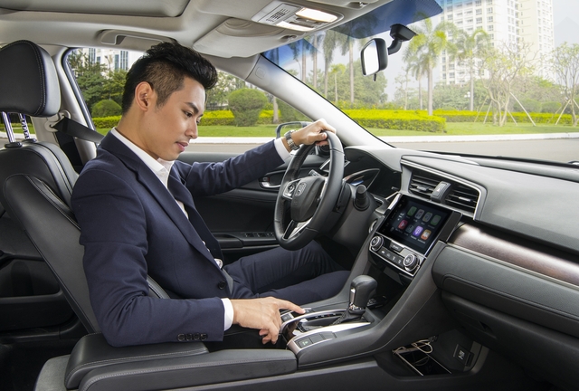 Rẻ hơn dự đoán, Honda Civic thế hệ mới chốt giá 950 triệu Đồng - Ảnh 4.