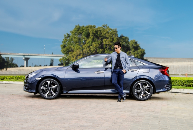 Rẻ hơn dự đoán, Honda Civic thế hệ mới chốt giá 950 triệu Đồng - Ảnh 7.