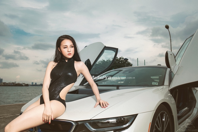 Hot girl Việt gợi cảm bên BMW i8 - Ảnh 9.