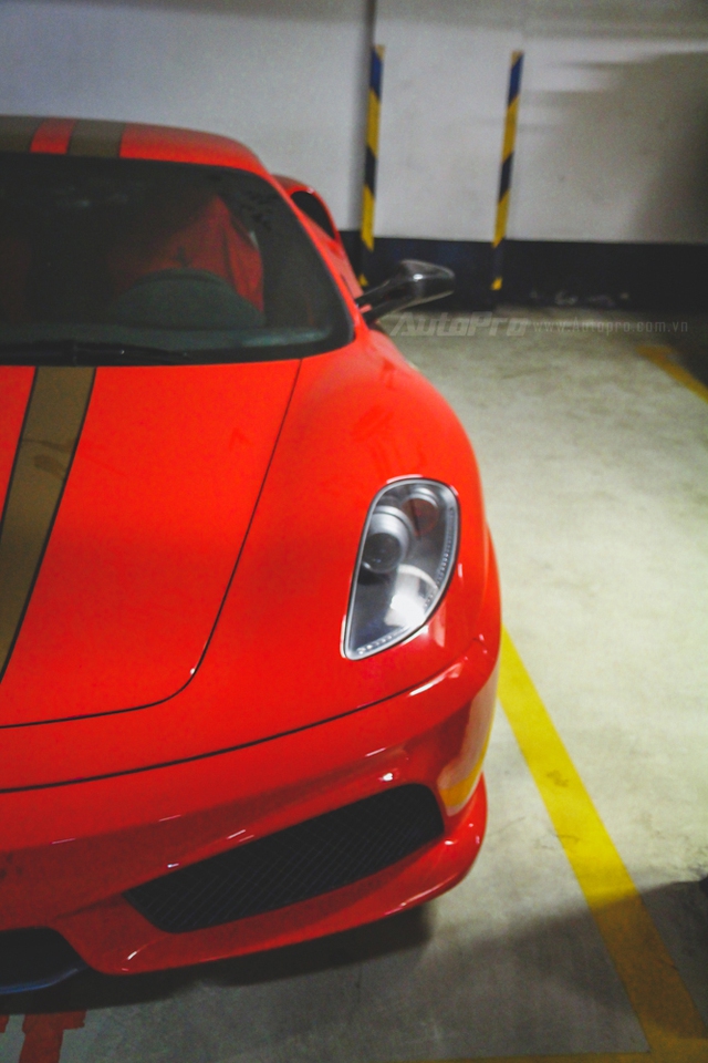 Bắt gặp Ferrari 430 Scuderia từng thuộc sở hữu Dũng mặt sắt làm bạn với bụi trong hầm đỗ xe - Ảnh 7.