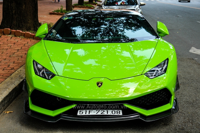 Siêu xe Lamborghini Huracan xanh cốm của đại gia kín tiếng Sài thành độ khủng - Ảnh 3.