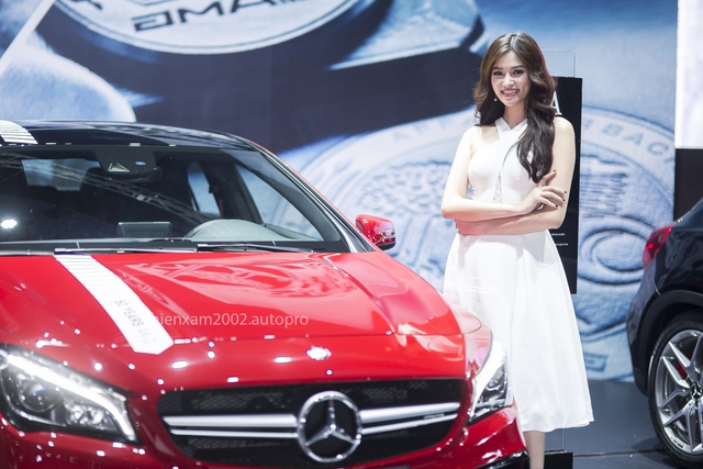 Dàn chân dài miên man tại Mercedes-Benz Fascination 2017  - Ảnh 5.