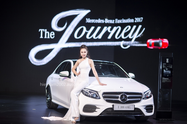 Dàn chân dài miên man tại Mercedes-Benz Fascination 2017  - Ảnh 17.