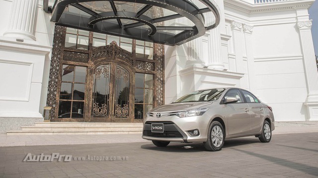 Hậu giảm giá, Toyota Vios lên ngôi xe bán chạy nhất tháng 5/2017 - Ảnh 1.