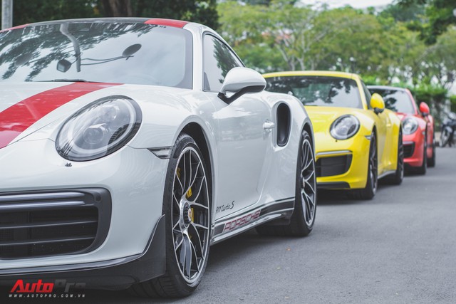 Cường Đô la cùng dàn Porsche sắc màu tụ tập tại Sài Gòn - Ảnh 8.
