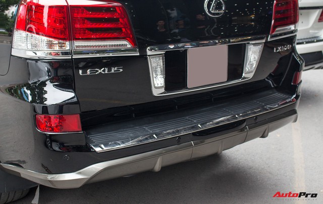 SUV hạng sang Lexus LX570 đi 2 năm bán lại giá 5,3 tỷ đồng tại Hà Nội - Ảnh 9.