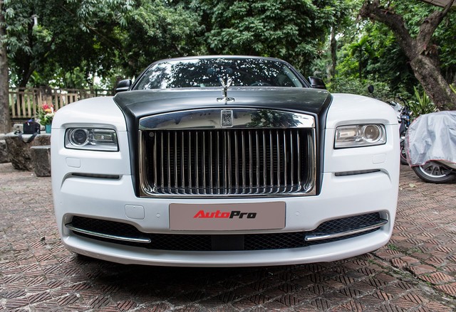Rolls-Royce Wraith đổi màu theo phong cách gấu trúc tại Hà Nội - Ảnh 14.