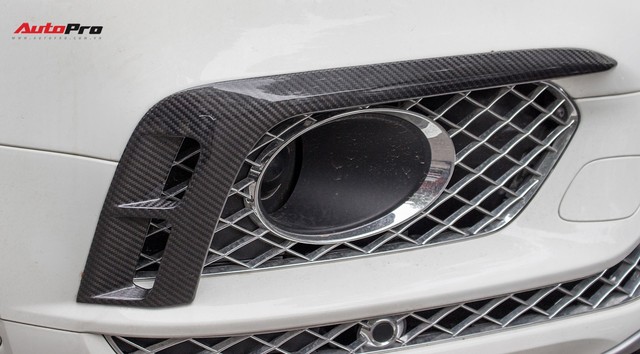 Bentley Bentayga độ gói Carbon Fiber độc nhất Việt Nam - Ảnh 5.