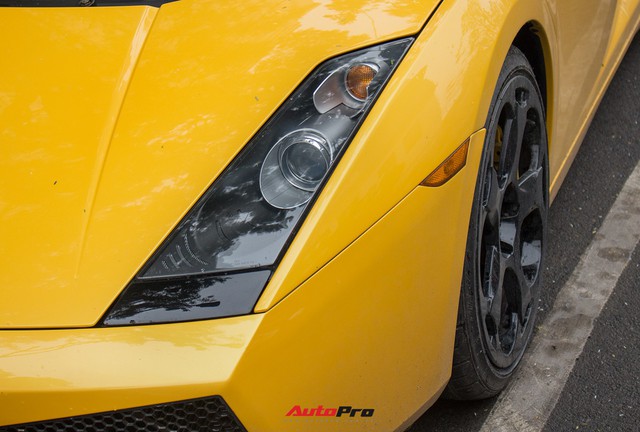 “Bò già” Lamborghini Gallardo 13 năm tuổi mất sạch logo xuất hiện tại Hà Nội - Ảnh 16.