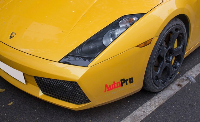 “Bò già” Lamborghini Gallardo 13 năm tuổi mất sạch logo xuất hiện tại Hà Nội - Ảnh 15.