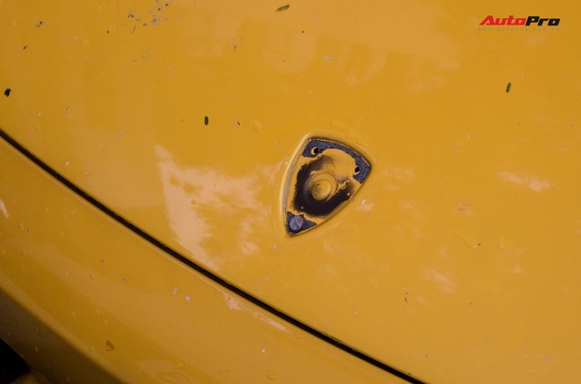 “Bò già” Lamborghini Gallardo 13 năm tuổi mất sạch logo xuất hiện tại Hà Nội - Ảnh 11.