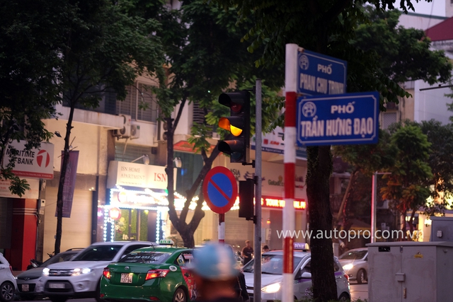 Hà Nội: Lưu ý khi phố Phan Chu Trinh thành đường 2 chiều - Ảnh 1.