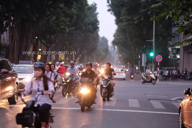 Hà Nội: Lưu ý khi phố Phan Chu Trinh thành đường 2 chiều - Ảnh 4.