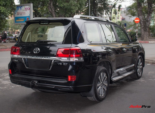Hàng hiếm Toyota Land Cruiser từ Trung Đông giá gần 6 tỷ đồng tại Hà Nội - Ảnh 5.