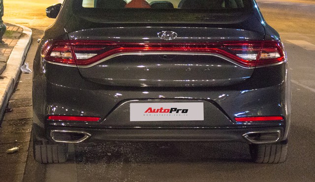 Diện kiến xế lạ Hyundai Azera 2018 trên phố Hà Nội - Ảnh 10.