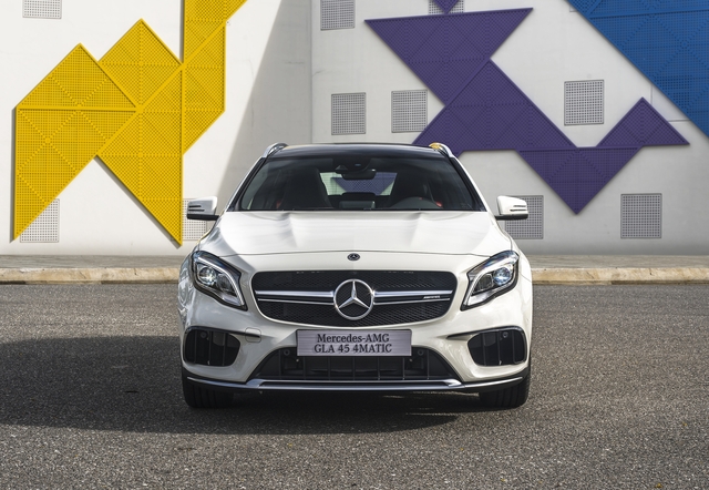 Xe hiệu năng cao Mercedes-AMG GLA 45 4MATIC chào sân VIMS 2017, giá bán 2,339 tỷ Đồng - Ảnh 5.