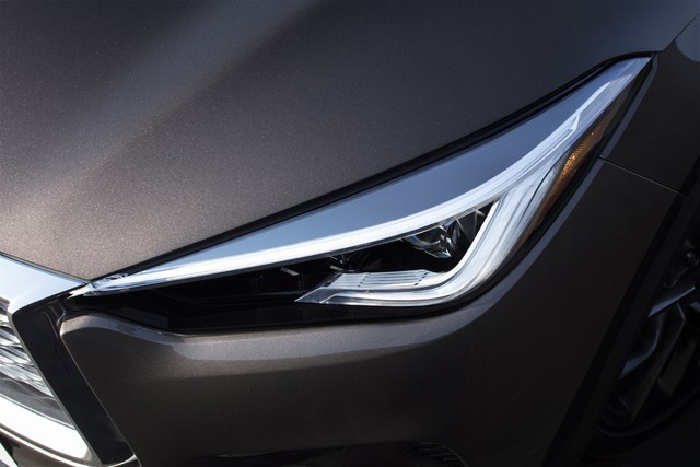 Infiniti QX50 2019 sở hữu động cơ biến thiên tỷ số nén đầu tiên trên thế giới - Ảnh 3. Infiniti QX50 2019 sở hữu động cơ biến thiên tỷ số nén đầu tiên trên thế giới - Ảnh 3.