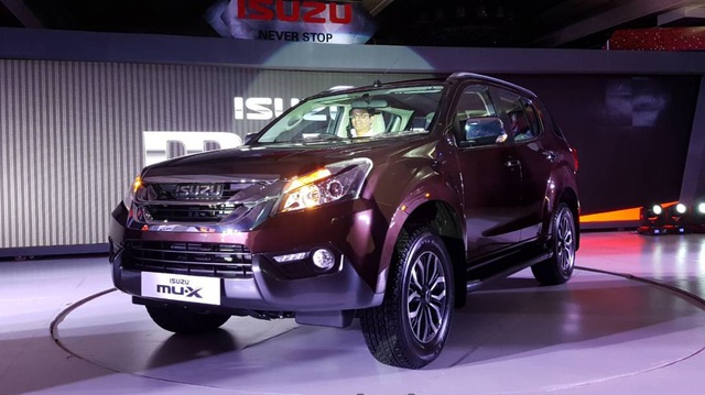 SUV cỡ trung Isuzu MU-X 2017 tiếp tục ra mắt châu Á với giá cao hơn