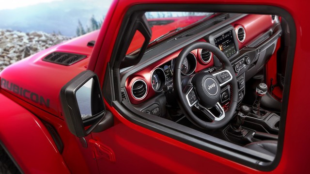 Lộ nội thất của xe việt dã Jeep Wrangler 2018