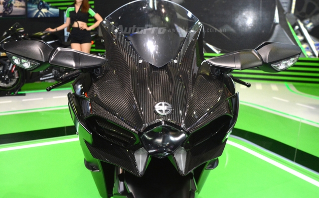 Chi tiết siêu mô tô hàng hiếm Kawasaki Ninja H2 Carbon tại triển lãm VMCS 2017 - Ảnh 7.