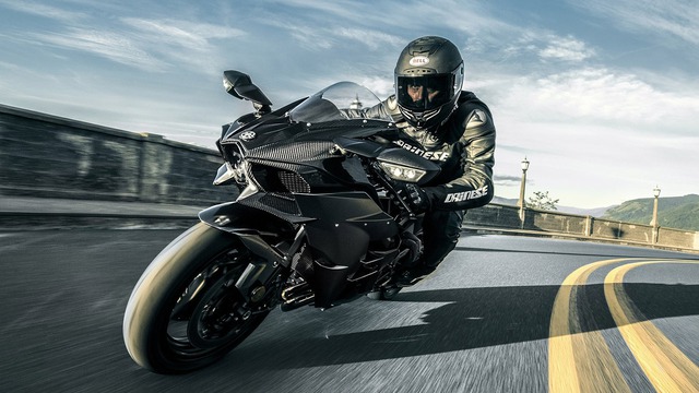 Muốn mua Kawasaki Ninja H2 Carbon, khách hàng phải đặt cọc 10.000 USD - Ảnh 9.