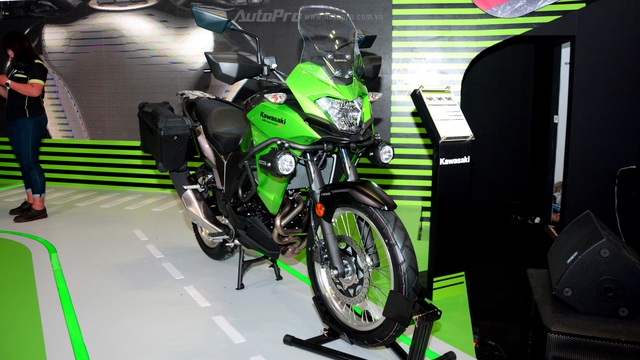 Xế "phượt" Kawasaki Versys-X 300 2017 giá từ 150 triệu Đồng có gì hot?