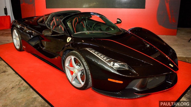 Siêu phẩm Ferrari LaFerrari Aperta ra mắt tại Malaysia, nhà giàu Việt "phát thèm"