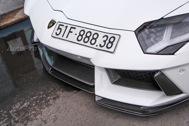Tay chơi Sài thành chi hơn 200 triệu Đồng độ lại ngoại thất siêu xe Lamborghini Aventador - Ảnh 13.