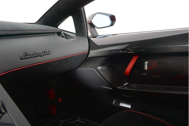 Vẻ đẹp siêu xe hàng hiếm Lamborghini Aventador SV đỏ rực rao bán 12,7 tỷ Đồng - Ảnh 12.