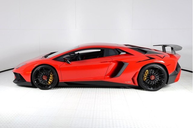 Vẻ đẹp siêu xe hàng hiếm Lamborghini Aventador SV đỏ rực rao bán 12,7 tỷ Đồng - Ảnh 3.