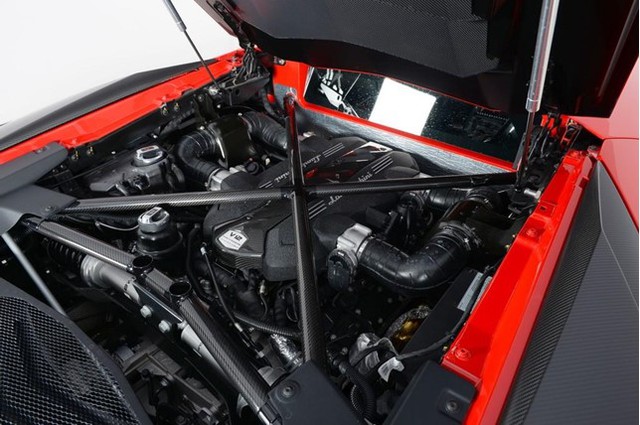 Vẻ đẹp siêu xe hàng hiếm Lamborghini Aventador SV đỏ rực rao bán 12,7 tỷ Đồng - Ảnh 15.