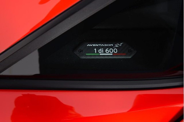 Vẻ đẹp siêu xe hàng hiếm Lamborghini Aventador SV đỏ rực rao bán 12,7 tỷ Đồng - Ảnh 7.