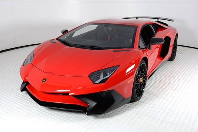 Vẻ đẹp siêu xe hàng hiếm Lamborghini Aventador SV đỏ rực rao bán 12,7 tỷ Đồng - Ảnh 2.