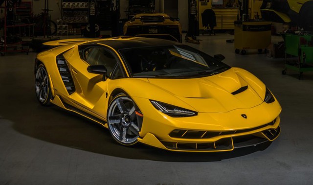 Cận cảnh siêu phẩm Lamborghini Centenario màu vàng rực tại Mỹ - Ảnh 8.