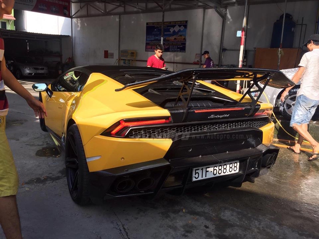 Cặp đôi Lamborghini Huracan độ khủng, biển VIP, đọ dáng cùng nhau tại Đà Nẵng - Ảnh 8.