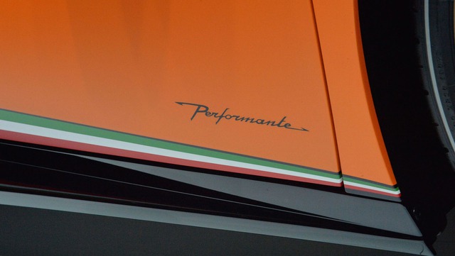 Xem màn ra mắt ấn tượng của Lamborghini Huracan Performante tại triển lãm Geneva 2017 - Ảnh 18.