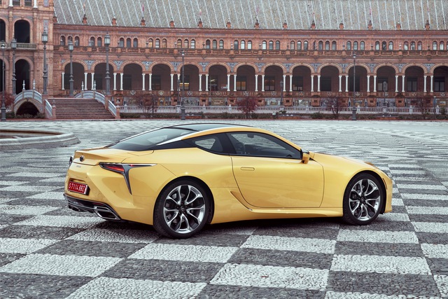 Xe sang Lexus LC Coupe 2018 được chốt giá từ 2,1 tỷ Đồng - Ảnh 6. Xe sang Lexus LC Coupe 2018 được chốt giá từ 2,1 tỷ Đồng - Ảnh 6.