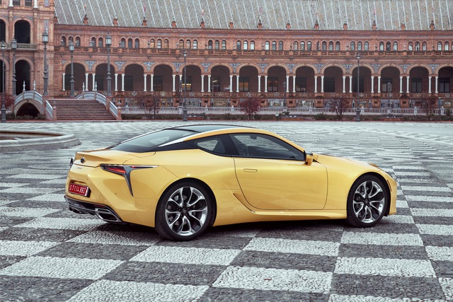 Xe sang Lexus LC Coupe 2018 được chốt giá từ 2,1 tỷ Đồng - Ảnh 6.