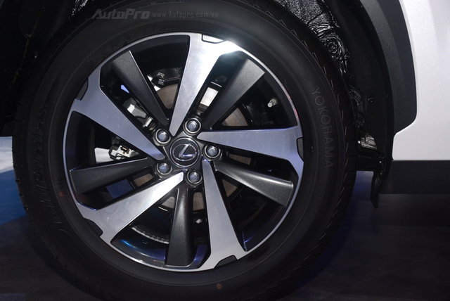 Chiêm ngưỡng crossover hạng sang Lexus NX 2018 tại Việt Nam - Ảnh 7. Chiêm ngưỡng crossover hạng sang Lexus NX 2018 tại Việt Nam - Ảnh 7.