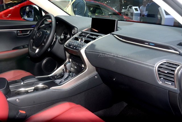 Chiêm ngưỡng crossover hạng sang Lexus NX 2018 tại Việt Nam - Ảnh 12. Chiêm ngưỡng crossover hạng sang Lexus NX 2018 tại Việt Nam - Ảnh 12.