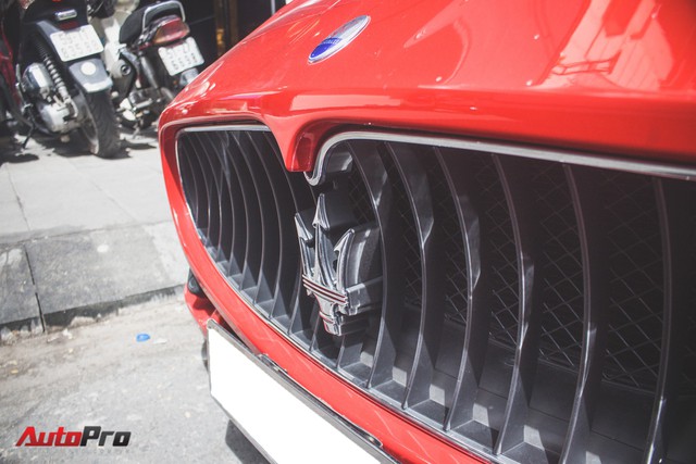 “Hàng độc” Maserati GranTurismo Sport màu đỏ trên phố Sài Gòn - Ảnh 3.