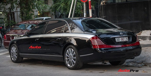 Xe siêu sang Maybach 62 trong lô xe nhập lậu năm 2013 tái xuất tại Hà Nội - Ảnh 10. Xe siêu sang Maybach 62 trong lô xe nhập lậu năm 2013 tái xuất tại Hà Nội - Ảnh 10.