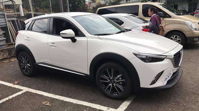 Mazda CX-3 bất ngờ được đưa đi đăng ký biển số tại Sài Gòn